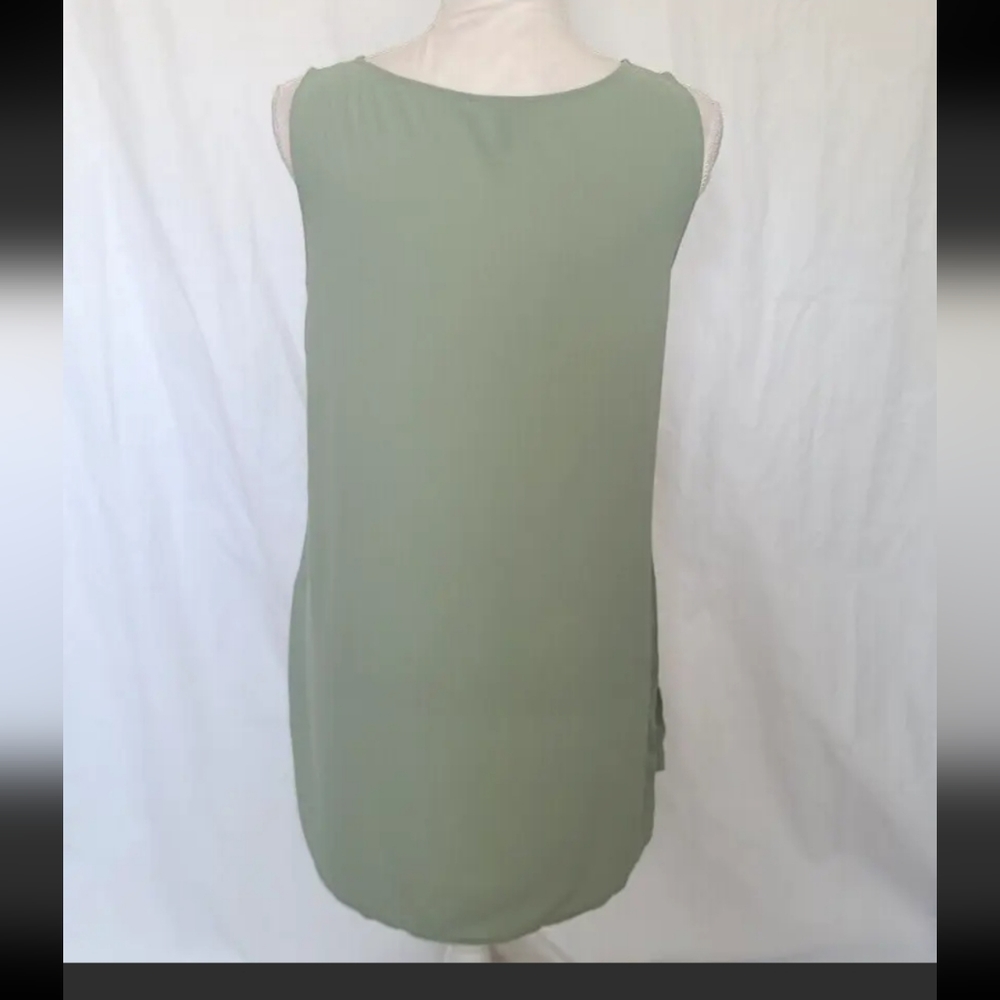 Like New Eileen Fisher *Light Green* 100% Silk Georgette Bateau Neck Tank XS TP - Picture 4 of 6